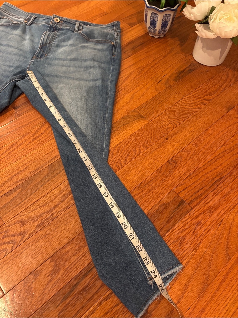 High Rise Straight Leg Crop Jeans - 14 R - Picture 10 of 12